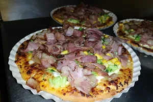 pizza na pedra Gaspar image