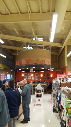 Grocery Store «New Seasons Market Mountain Park», reviews and photos, 3 Monroe Pkwy, Lake Oswego, OR 97035, USA