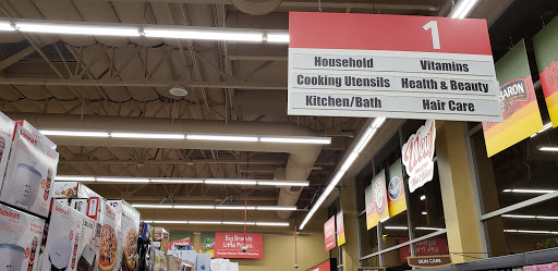 Grocery Store «Grocery Outlet Bargain Market», reviews and photos, 355 N Citrus Ave, Azusa, CA 91702, USA