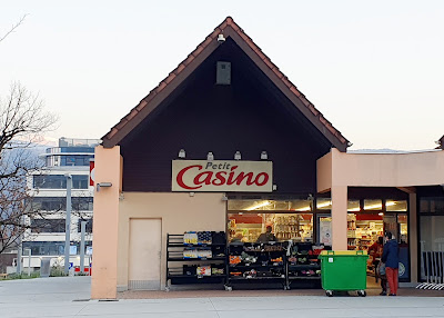 Petit Casino à Meylan