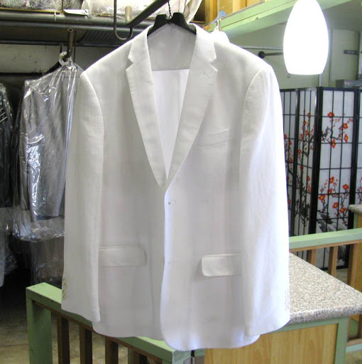 Dry Cleaner «Berkland Cleaners», reviews and photos, 2979 Sacramento St, Berkeley, CA 94702, USA