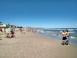 Platja de les Deveses'in fotoğrafı imkanlar alanı