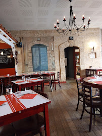 Atmosphère du Restaurant basque RESTAURANT L ESPELETTE à Reims - n°11