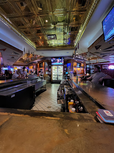 Sports Bar «Brass Rail Sports Bar, Restaurant & Pool Hall», reviews and photos, 4940 NE 81st St, Kansas City, MO 64119, USA