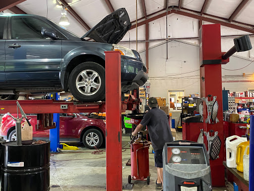 Auto Repair Shop «Grassland Car Care Center», reviews and photos, 1105 Battlewood St, Franklin, TN 37069, USA