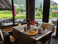 Atmosphère du Restaurants Les 2 Gares à Chamonix-Mont-Blanc - n°8