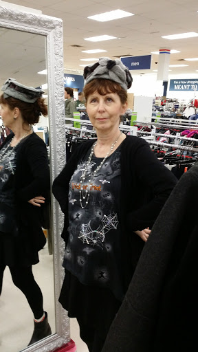 Clothing Store «Ross Dress for Less», reviews and photos, 5915 75th St, Kenosha, WI 53140, USA