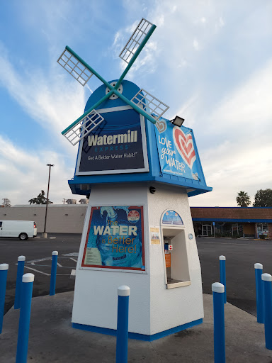 Drinking water fountain Fresno