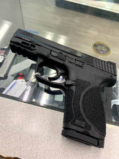 Gun Shop «South Dade Jewelry & Gun Exchange», reviews and photos, 20848 S Dixie Hwy, Miami, FL 33189, USA