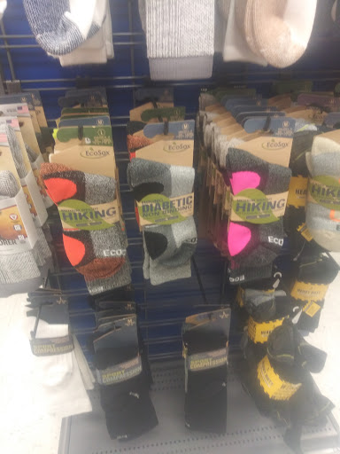 Sporting Goods Store «Big 5 Sporting Goods - Pico Rivera», reviews and photos, 9426 Whittier Blvd, Pico Rivera, CA 90660, USA