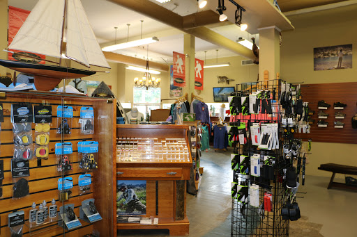 Sporting Goods Store «Flint Creek Outfitters», reviews and photos, 14129 7th St, Dade City, FL 33525, USA