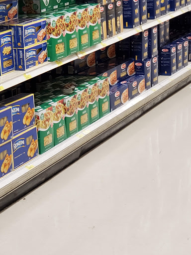 Supermarket «King Kullen», reviews and photos, 52 E Montauk Hwy, Hampton Bays, NY 11946, USA