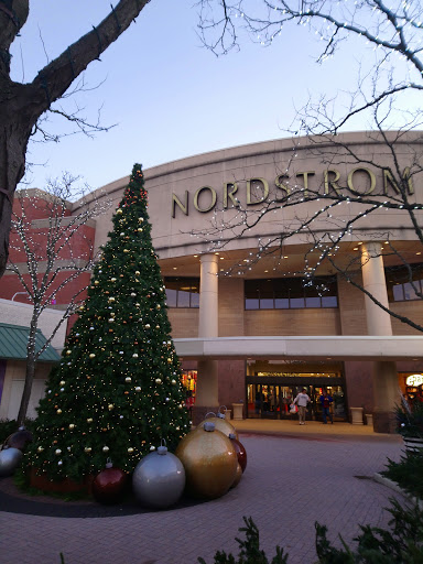 Department Store «Nordstrom», reviews and photos, 4937 Old Orchard Shopping Center, Skokie, IL 60077, USA