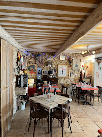 Atmosphère du Restaurant Lou Luberon à Robion - n°15