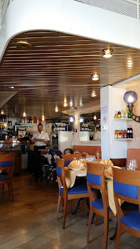 Atmosphère du Restaurant français Le Miramar à Marseille - n°14