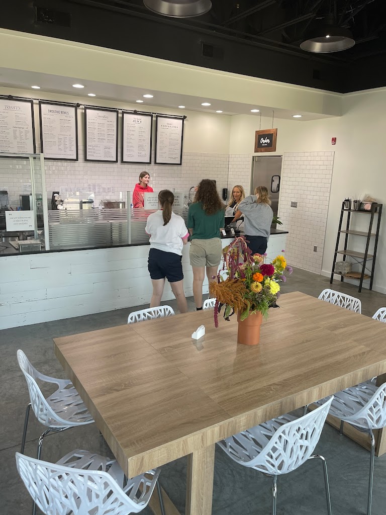 Cafe Botanica, Smoothie & Juice Bar 68506