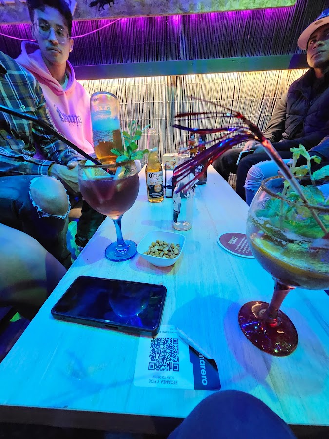 Dindians 200 copas Bar