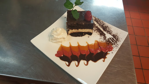 Movie Theater «Landmark Renaissance Cinema», reviews and photos, 1850 2nd St, Highland Park, IL 60035, USA