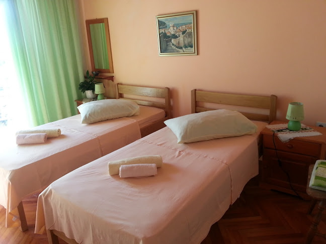 http://www.villazorana.com/