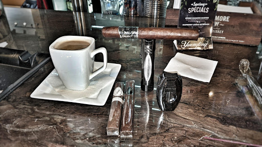 Cigar Shop «Puffs-n-Stuff Cigars and Bar», reviews and photos, 6302 Robinson Centre Drive, Pittsburgh, PA 15205, USA