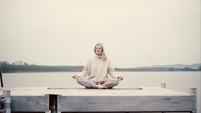 YOGA by SANNA - Online YOGA, Studio, Yoga Retreats, Events & LIVE yoga for ALLE - Frederikshavn