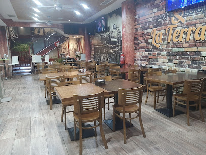 LA TERRAZITA CAFÉ&LOUNGE - C. el Quijote, Local 1, 45217 Ugena, Toledo, Spain