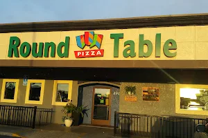 Round Table Pizza image