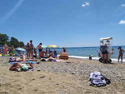 Foto di Dzhubga beach circondato da montagne