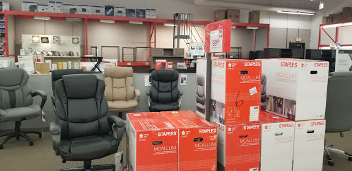Office Supply Store «Staples», reviews and photos, 3600 Commerce Dr, Warsaw, IN 46580, USA
