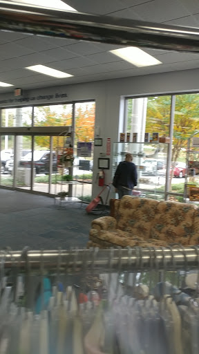 Thrift Store «Goodwill Bailey Bridge Retail Store», reviews and photos, 11749 Hull Street Rd, Midlothian, VA 23112, USA