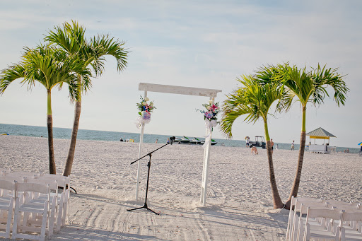 Florist «Flowers By Voytek», reviews and photos, 9524 Blind Pass Rd, St Pete Beach, FL 33706, USA