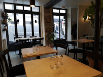 Atmosphère du Restaurant méditerranéen Salōn Marais à Paris - n°8