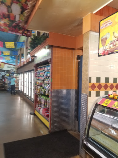 Mexican Grocery Store «El Rancho Supermarket», reviews and photos, 1212 N Beach St, Fort Worth, TX 76111, USA