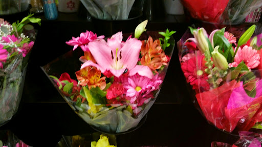 Grocery Store «Albertsons», reviews and photos, 15200 Rosecrans Ave, La Mirada, CA 90638, USA