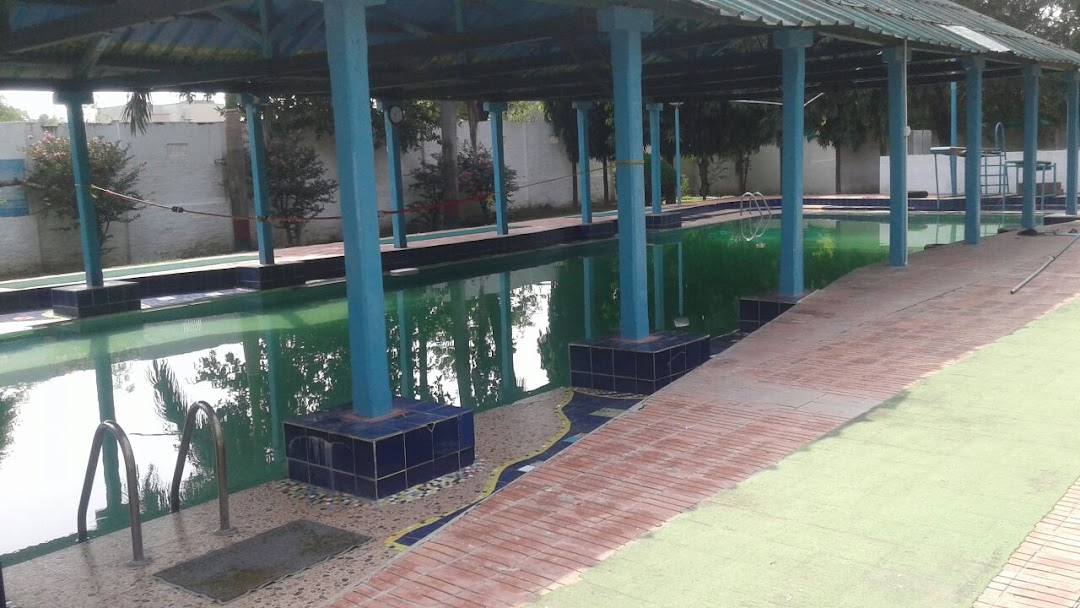Garrison Swimming pool