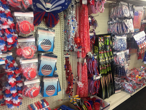 Dollar Store «Dollar Tree», reviews and photos, 1099 Mountain View Dr, West Mifflin, PA 15122, USA