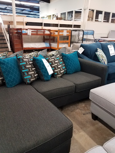 Furniture Store «American Freight Furniture and Mattress», reviews and photos, 4525 Veterans Memorial Pkwy, St Peters, MO 63376, USA