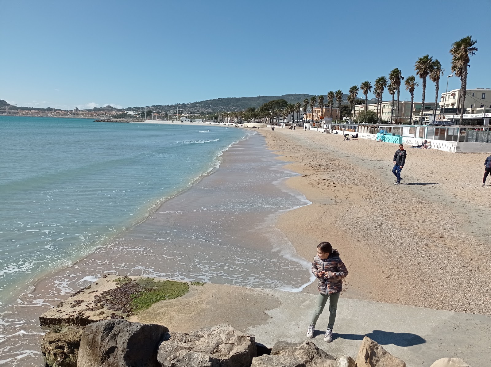 Fotografija La Ciotat plage z svetel fin pesek površino