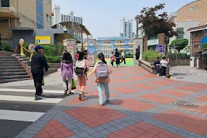 서울오류초등학교 image