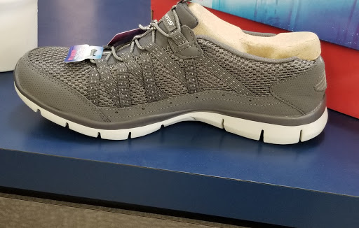 Shoe Store «SKECHERS Factory Outlet», reviews and photos, 100 S Central Expy #42, Richardson, TX 75080, USA