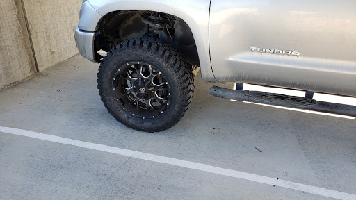 Tire Shop «Discount Tire», reviews and photos, 1901 Dallas Pkwy, Plano, TX 75093, USA