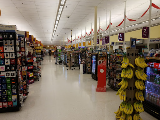 Grocery Store «Super Stop & Shop», reviews and photos, 1391 Main St, Willimantic, CT 06226, USA