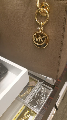 Department Store «Lord & Taylor», reviews and photos, 760 Boylston St, Boston, MA 02199, USA