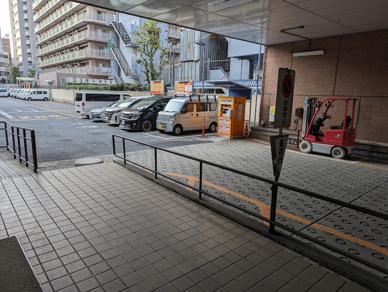 豊島郵便局駐車場