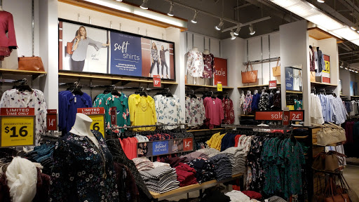 Clothing Store «Van Heusen», reviews and photos, 1 Outlet Blvd, Wrentham, MA 02093, USA