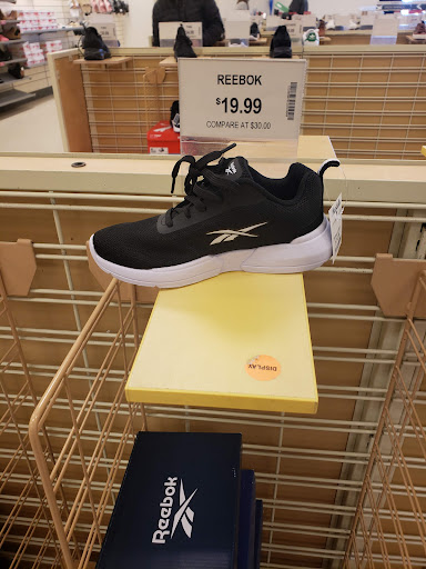 Shopping Mall «Crystal Shopping Center», reviews and photos, 349 Willow Bend, Crystal, MN 55428, USA