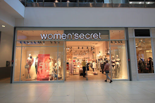 Stores to buy women's lingerie San Diego