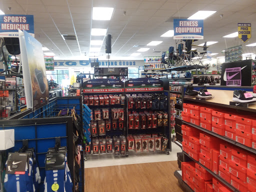 Sporting Goods Store «Big 5 Sporting Goods - Paradise», reviews and photos, 7337 Skyway, Paradise, CA 95969, USA