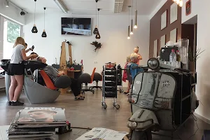 Friseur Hairschaftszeiten image