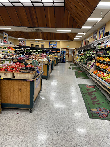 Grocery Store «Harvest Market», reviews and photos, 171 Boatyard Drive, Fort Bragg, CA 95437, USA